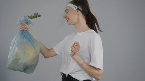 有关回收, 塑胶, 女人的免费素材视频