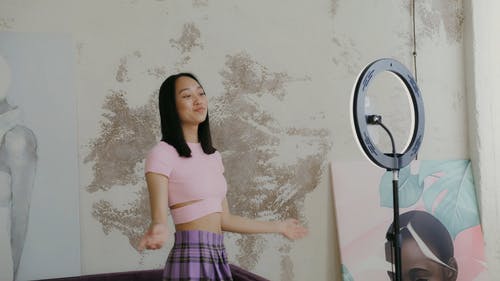 有关女人, 室内, 环形灯的免费素材视频