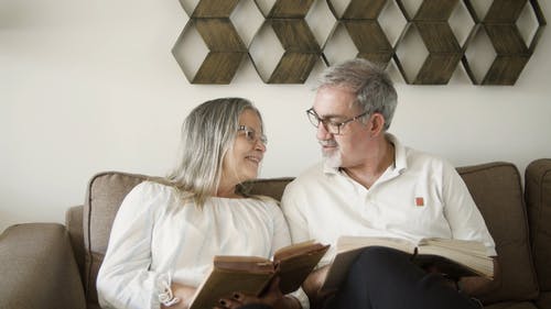 有关一对, 休闲, 在家的免费素材视频