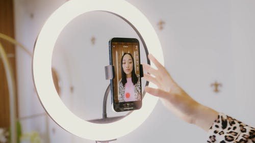 有关vlog, 女人, 室内的免费素材视频