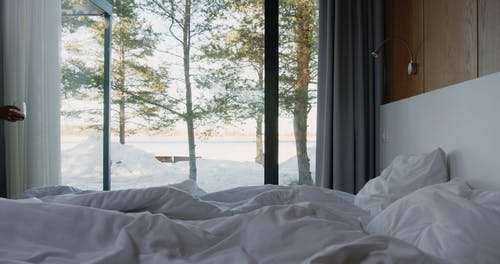 有关多风, 女人, 客房的免费素材视频