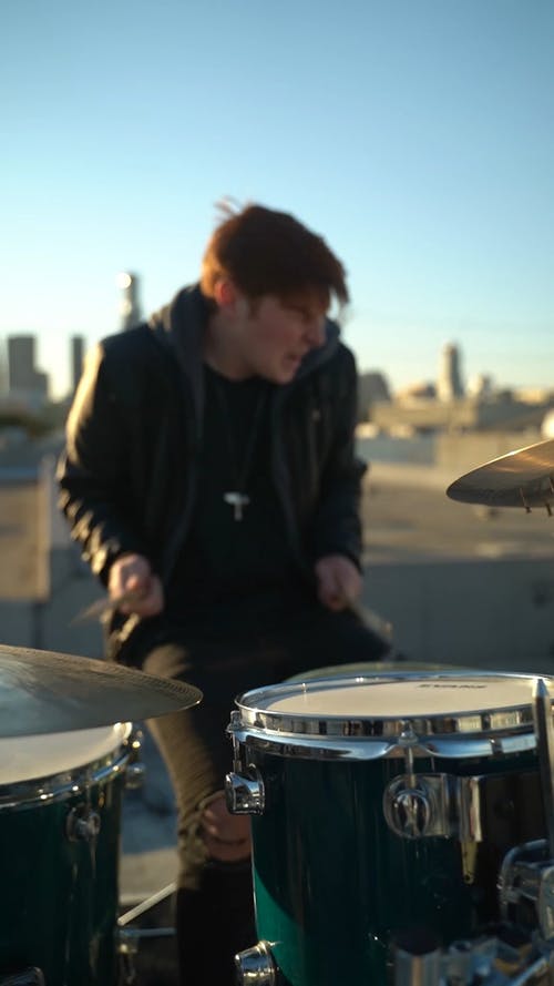 有关人, 嗜好, 坐的免费素材视频