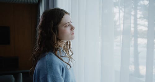 有关（顶部有小羊毛球的）羊毛帽子, 一对, 一起的免费素材视频