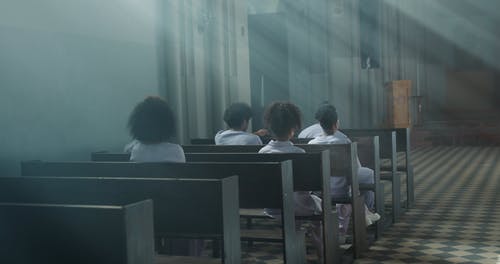 有关信仰, 制服, 卷发的免费素材视频