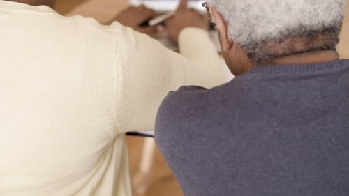 有关伸出援手, 家, 家务的免费素材视频