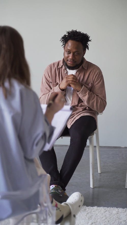 有关会诊, 伸出援手, 合作的免费素材视频