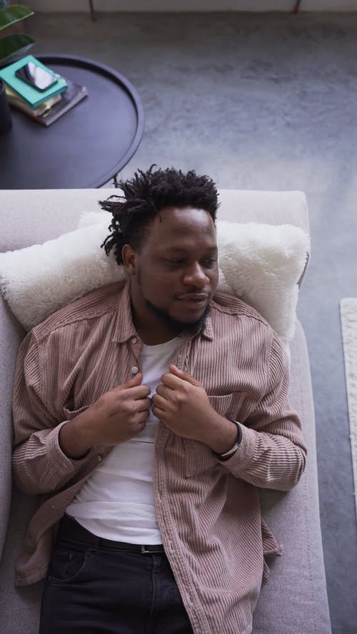 有关伸出援手, 卫生保健, 垂直视频的免费素材视频