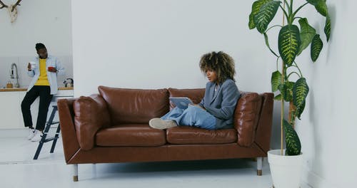 有关坐, 室内植物, 小工具的免费素材视频