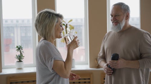 有关不倒翁, 人, 呷的免费素材视频