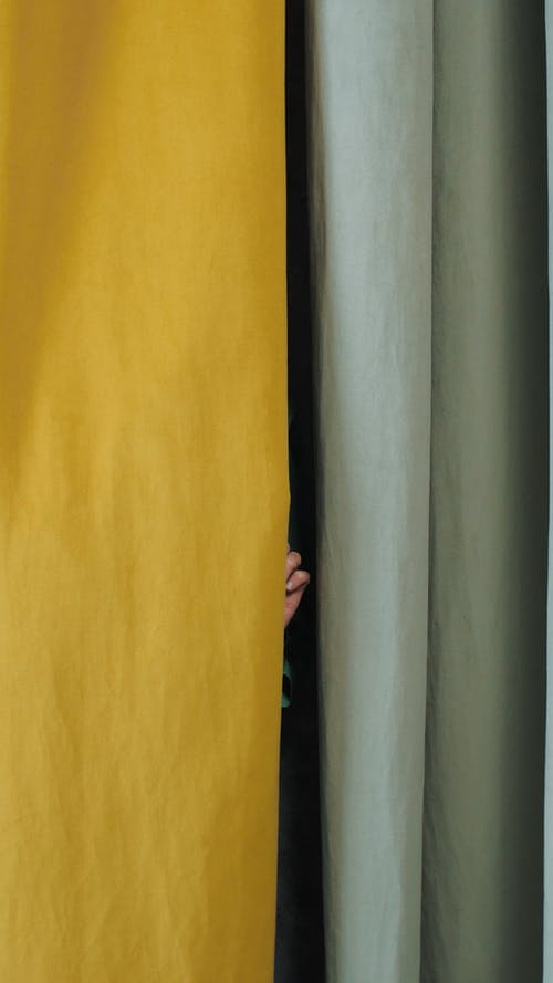 有关偷看, 垂直视频, 女人的免费素材视频