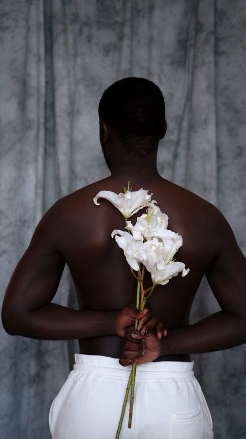 有关人, 半裸, 垂直视频的免费素材视频