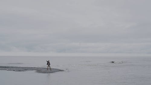 有关中间, 天空, 孤单的免费素材视频