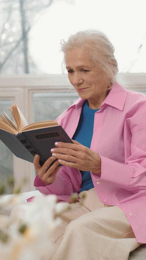 有关休闲, 坐, 垂直视频的免费素材视频