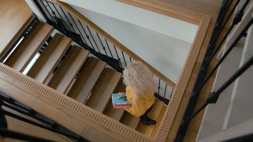 有关女人, 室内, 打电话的免费素材视频