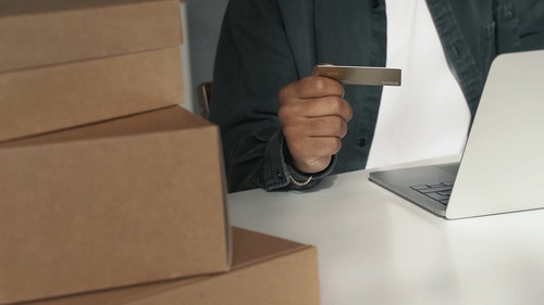 有关人,信用卡,手的免费素材视频