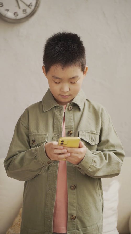 有关人, 儿童, 垂直视频的免费素材视频