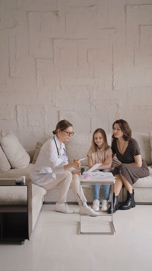 有关会诊, 倾听, 儿童的免费素材视频