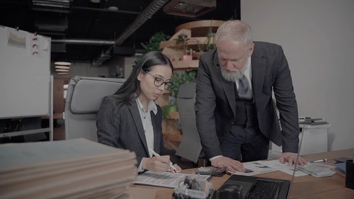 有关展示,工作中,工作的的免费素材视频