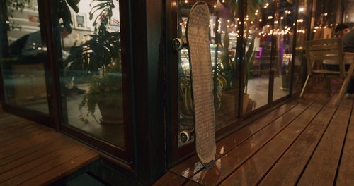 有关倚,室内植物,木地板的免费素材视频