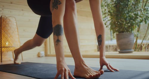 有关4k, parutrtta utthan pristhasana, 人的免费素材视频