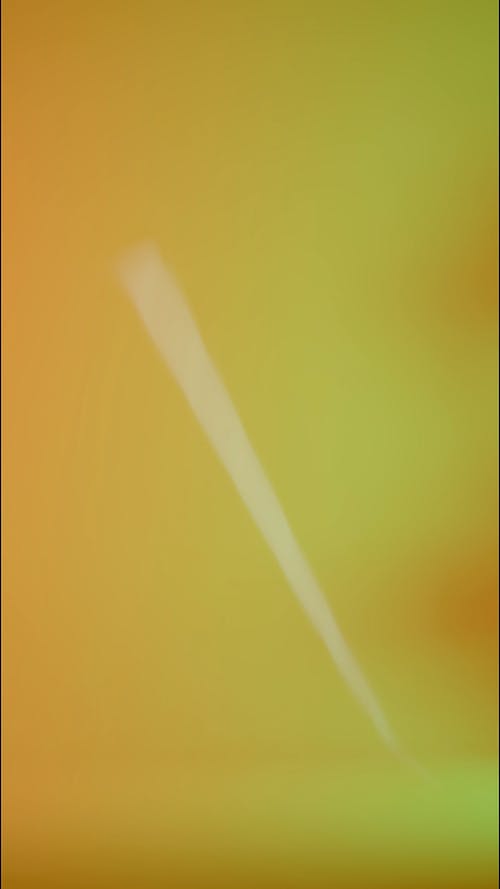 有关光, 垂直视频, 女人的免费素材视频