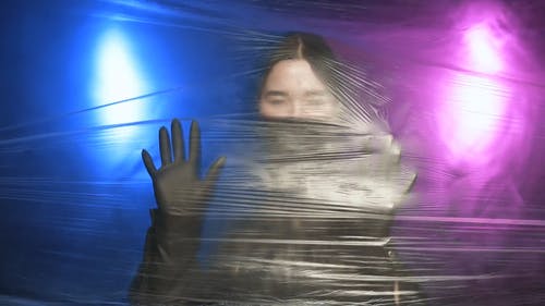 有关包装, 塑胶, 女人的免费素材视频