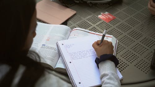 有关原子笔, 大学生, 大学生活的免费素材视频