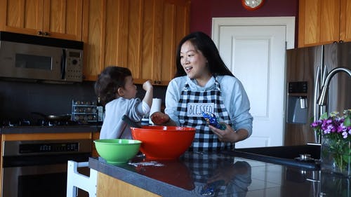 有关一起, 儿童, 吃的免费素材视频