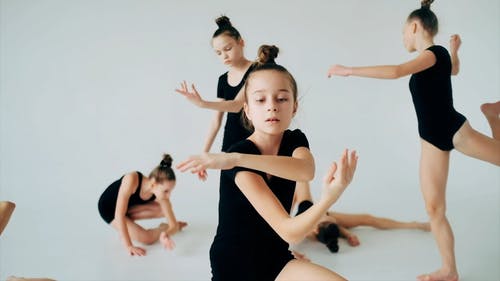 有关女孩, 工作室拍摄, 年轻的免费素材视频