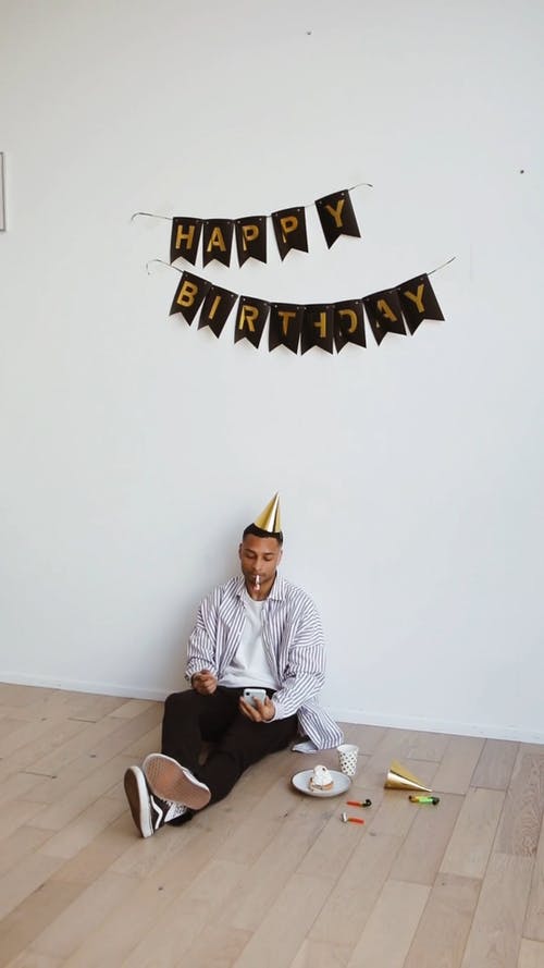 有关人, 伤心, 在讲电话的免费素材视频