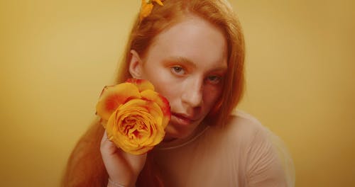 有关化妆, 女人, 姜毛的免费素材视频