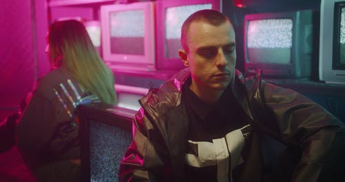 有关人, 伤心, 严肃的免费素材视频