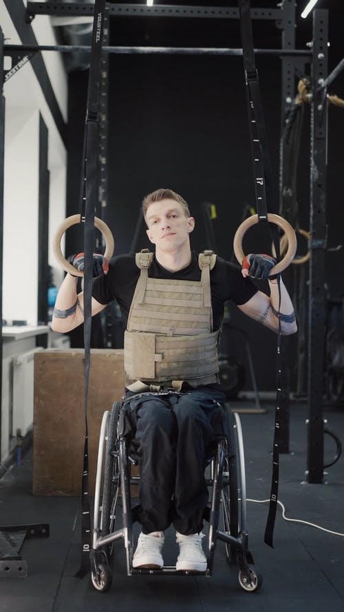 有关人, 体操环, 健康的生活型态的免费素材视频