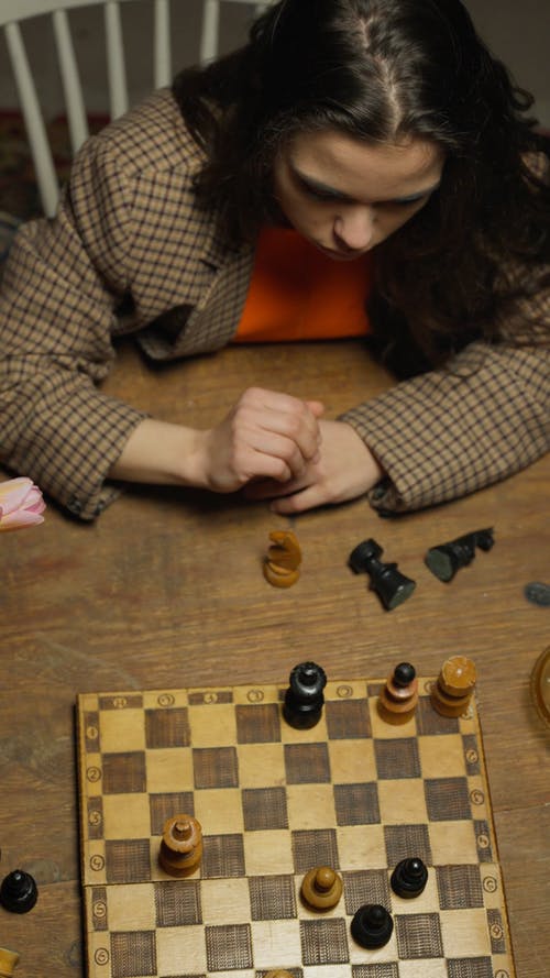 有关垂直视频, 女人, 从上面的免费素材视频