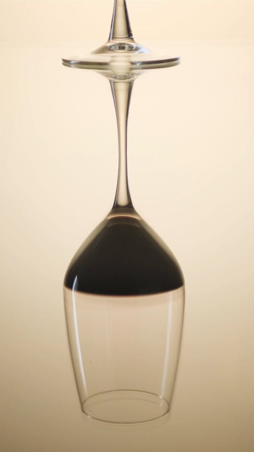 有关反射, 喝, 垂直视频的免费素材视频