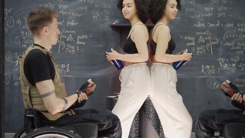 有关wman, 不倒翁, 人的免费素材视频