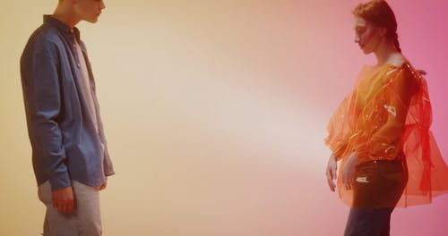 有关人, 地面射击, 女人的免费素材视频