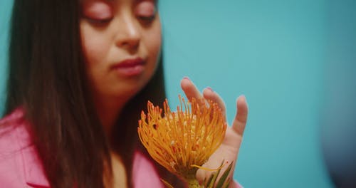 有关修剪指甲, 化妆, 唐氏综合症的免费素材视频