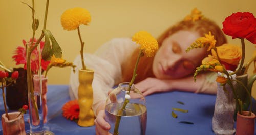 有关女人, 女性, 专注的免费素材视频