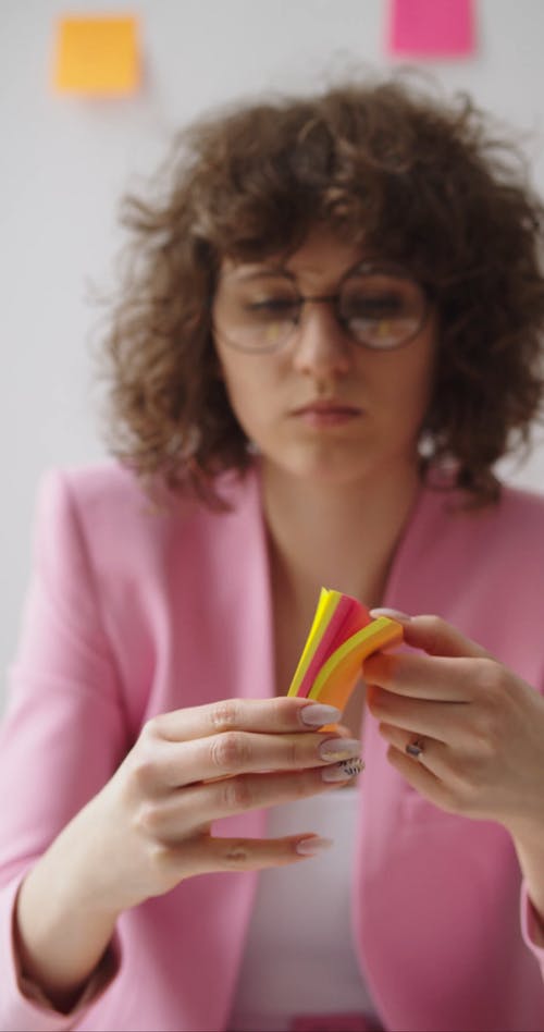 有关便利贴, 头脑风暴, 女士的免费素材视频