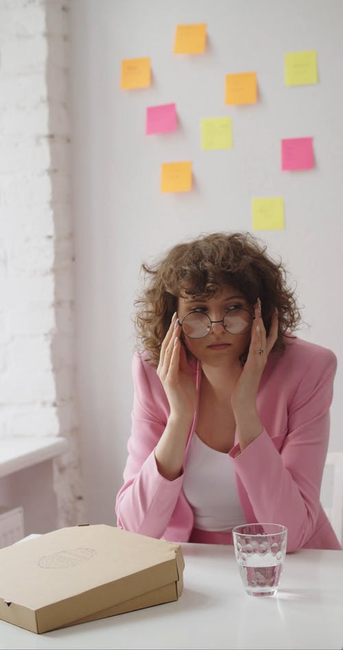有关便利贴, 名单, 垂直视频的免费素材视频