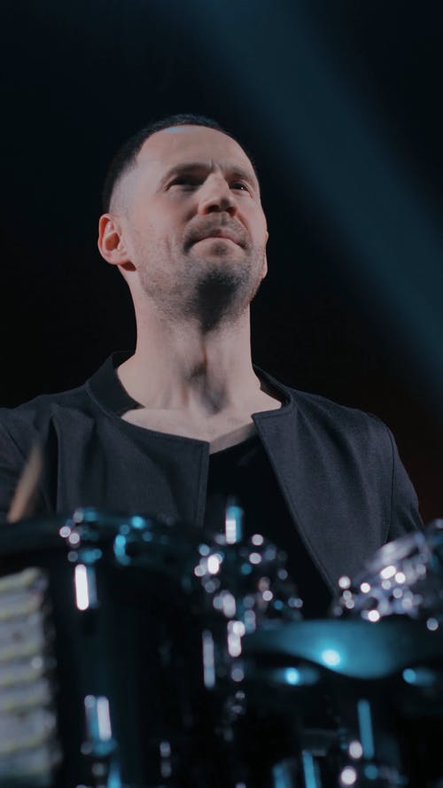 有关人, 低角度拍摄, 垂直视频的免费素材视频