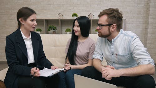 有关一对, 代理人, 修剪指甲的免费素材视频