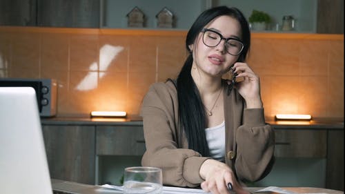 有关一杯水, 修剪指甲, 商业的免费素材视频