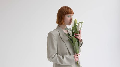 有关化妆, 女人, 握住的免费素材视频