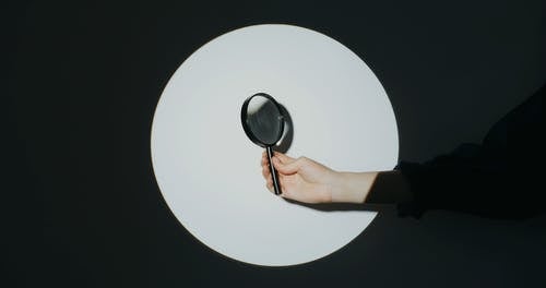 有关侦探, 俯视图, 反射的免费素材视频