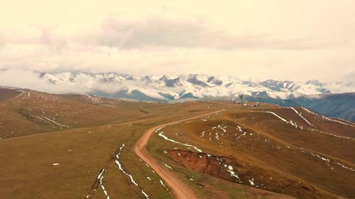 有关亚述高原, 哈萨克斯坦, 多云的的免费素材视频