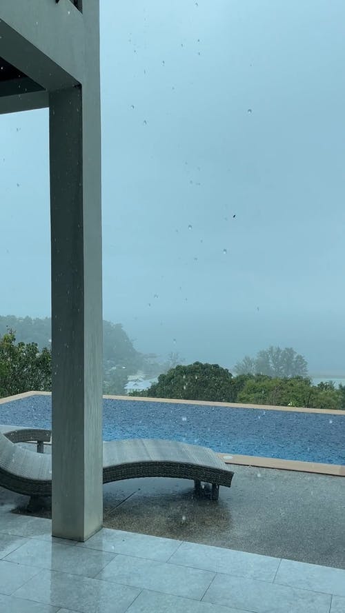 有关倾盆大雨, 倾注, 垂直视频的免费素材视频