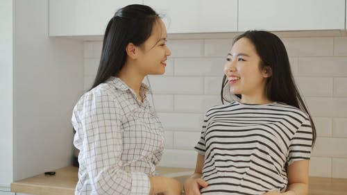 有关一对, 垂直视频, 女同性恋的免费素材视频