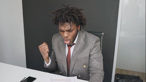 有关人, 可携式, 室内的免费素材视频